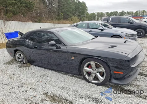 2015 Dodge Challenger R/T Scat Pack z USA, uszkodzony, nr VIN 2C3CDZFJ2FH774250